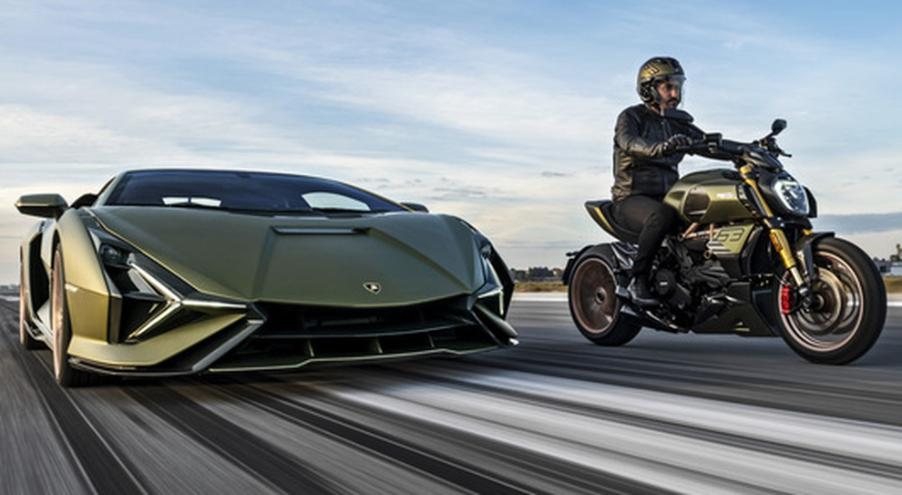 Ducati Diavel Lamborghini, una Siàn FKP 37 su due ruote