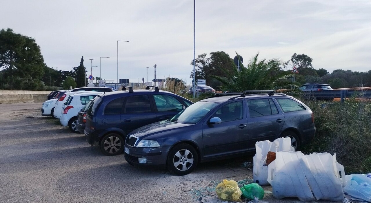 Aeroporto, traffico passeggeri in aumento ma resta il nodo parcheggio