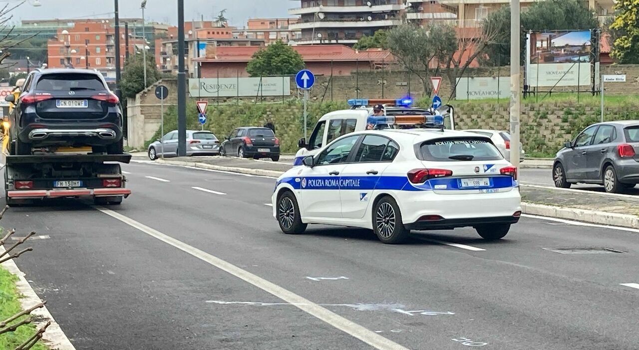 Roma, investita e uccisa a 19 anni sulla Laurentina. Daniela travolta da un