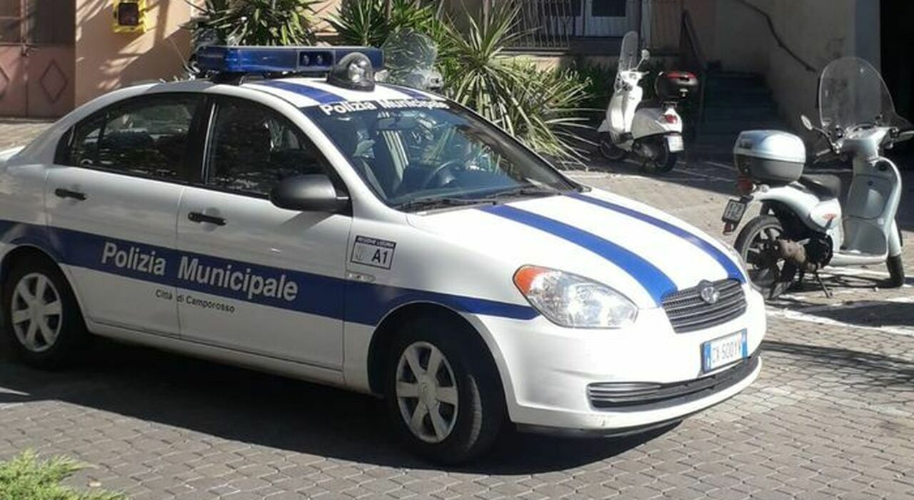 Una pattuglia della Polizia Municipale di Camporosso