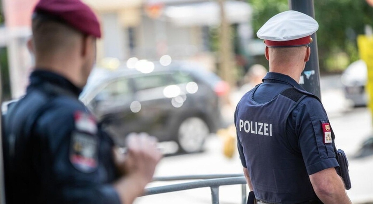 Accoltella passanti in Austria, morto un 14enne: arrestato siriano. Altri quattro feriti