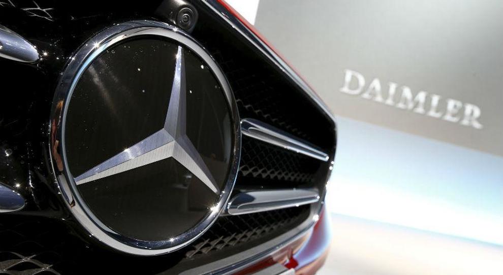 La stella a tre punte simbolo della Mercedes