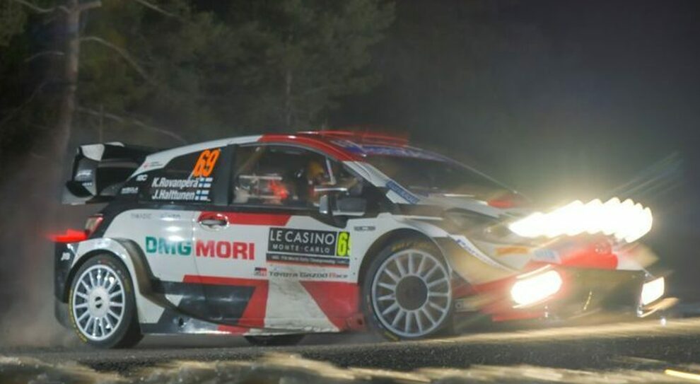 Una delle Toyota Yaris impegnate al Rally di Montecarlo