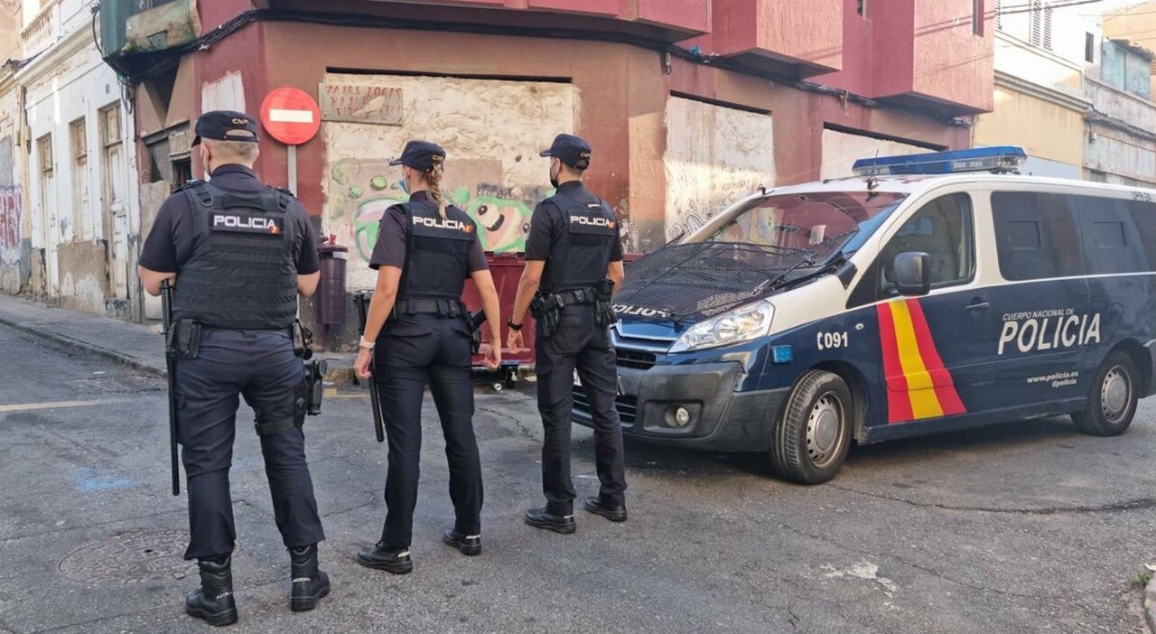 Imprenditore calzaturiero latitante, arrestato alle Canarie dopo 9 anni per bancarotta fraudolenta: aveva aperto un ristorante