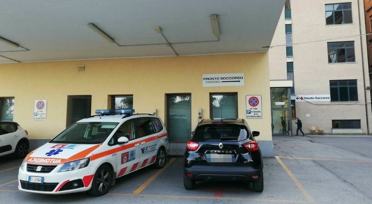 Recanati, basket violento. L?avversario lo colpisce con una testata, cestista della Virtus Civitanova finisce in ospedale