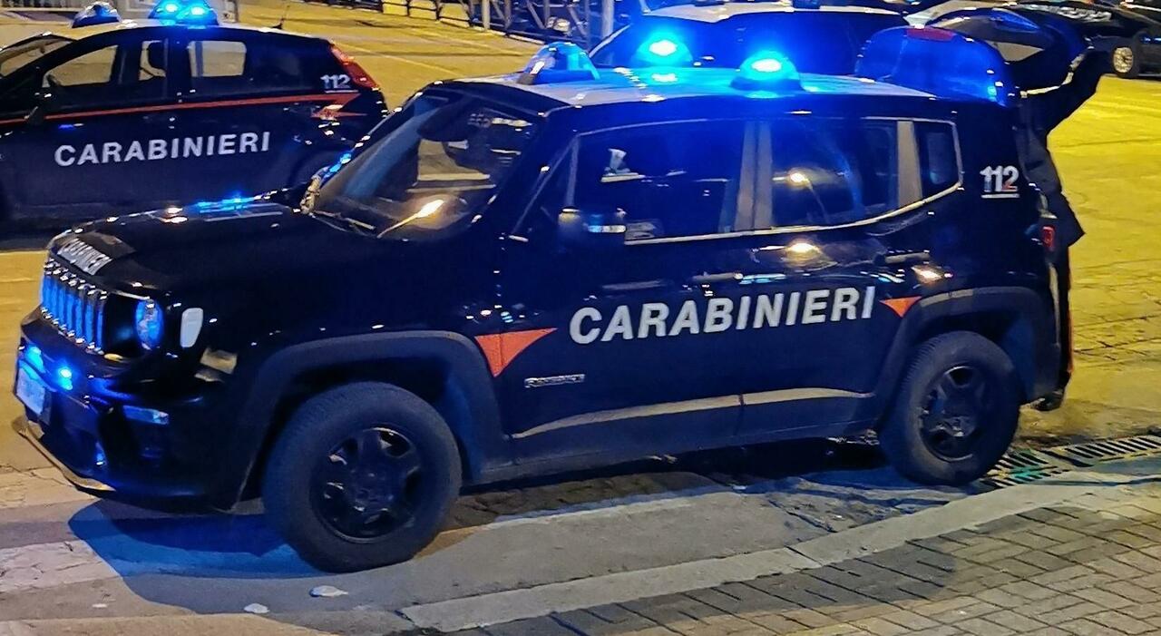 Agguato in città: colpi di arma da fuoco contro un uomo, ferito anche lo zio