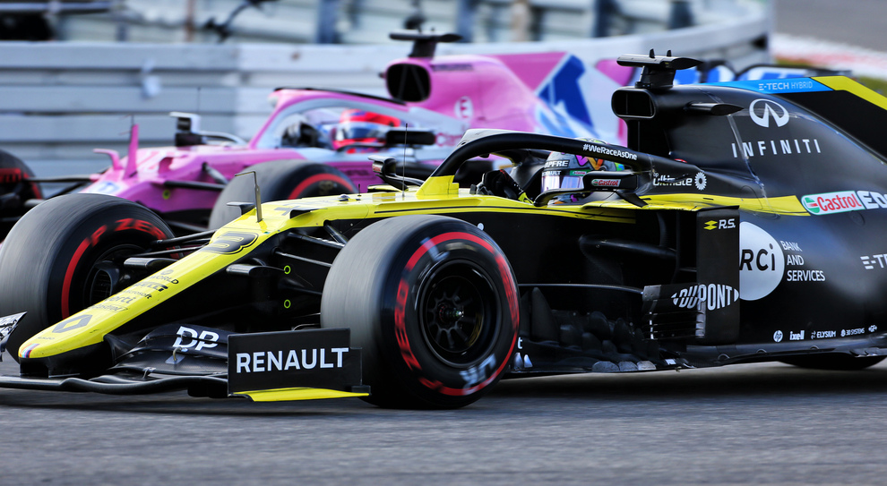 Renault e Racing Point in lotta