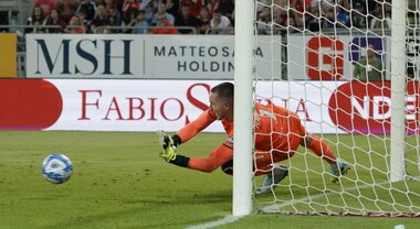 Cagliari-Bari 1-1 diretta: fischio finale, finisce in parità con i gol di  Lapadula e