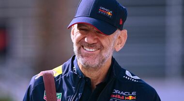Adrian Newey lascia la Red Bull, la Ferrari tenta il dream team con Hamilton