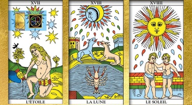 I Tarocchi di Marsiglia con 78 carte piene di simboli fanno volare i  pensieri e l'immaginazione