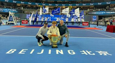 Sinner quebra tabu contra Medvedev e vence ATP 500 de Pequim - Rádio  Itatiaia