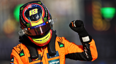 McLaren domina il GP in Cina con Piastri e Norris
Ferrari delude, Leclerc quinto e Hamilton sesto