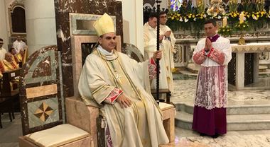 Battesimo e cresima, il vescovo cancella padrino e madrina: «Spesso  presenza dettata solo da interesse»