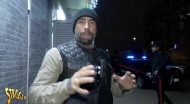 Vittorio Brumotti di Striscia minacciato e aggredito a Napoli:  &laquo;Ti sciolgo nell&#39;acido. Ti stacco la testa davanti alle  forze dell&#39;ordine&raquo;