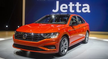 A Detroit Volkswagen punta sulla Jetta. Completamente nuova, la berlina è pensata per il mercato Usa