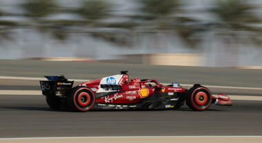 GP del Bahrain, qualifica: Piastri conquista la pole. Russell e Antonelli penalizzati, Leclerc parte secondo