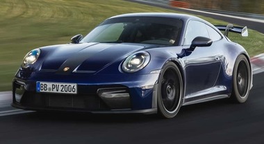 Porsche 911 GT3, nuovo record al Nürburgring. Diventa l'auto di serie con cambio manuale più veloce