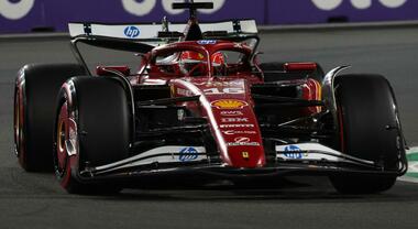 Ferrari, un Leclerc in forma punta al primo podio nel GP d'Arabia. Hamilton indietro, McLaren favorite