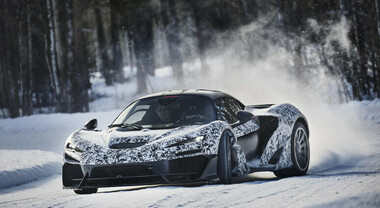 McLaren W1, ecco i test al Circolo Polare Artico