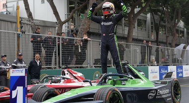 FE, Buemi (Envision) torna a vincere dopo sei anni. Il terzo trionfo a Monaco è il tris di Jaguar. Rowland (Nissan) allunga in testa