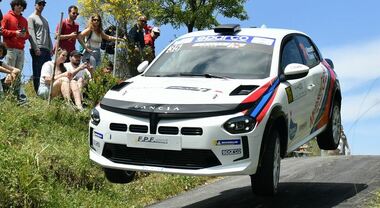 Ypsilon Hf Rally4 protagonista al Rally Targa Florio. I piloti del Trofeo Lancia monopolizza il podio delle Due Ruote Motrici