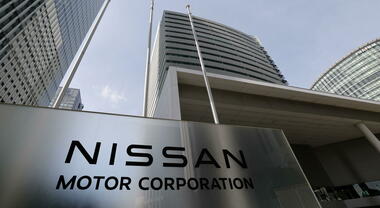 Nissan in difficoltà: perdita annuale di 4,08 mld euro. Conferma taglio di 20mila posti e chiusura di 7 fabbriche