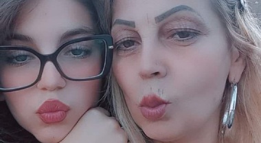 Martina Carbonaro, il dolore della mamma: «Era bella come il sole. Figlia  mia, chi ti