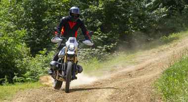 BMW R 12 G/S: "tutto fumo e tanto arrosto": la nostra prova su strada in sella alla nuova enduro stradale bavarese