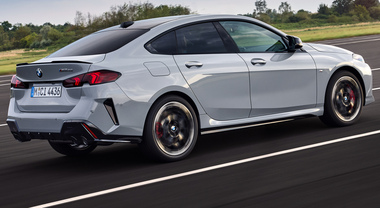 Serie 2 Gran Coupé di nuova generazione coniuga al meglio le qualità di una comoda berlina con la sportività di una coupé