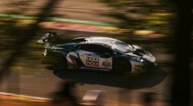 24 Ore di Spa: il mattino si apre con il duello tra Lamborghini e BMW