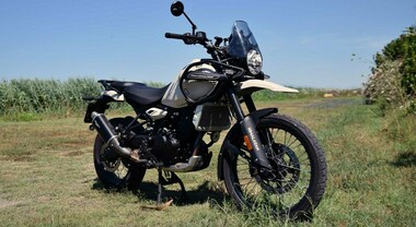 Royal Enfield Himalayan 2025, la "piccola" enduro stradale di qualità a buon prezzo: la nostra prova