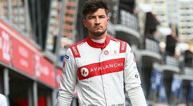 FE, licenza a punti, Dennis (Andretti) a quota 7. In quattro a zero, inclusi gli "italiani" Mortara (Mahindra) e di Grassi (Lola Yamaha Abt)