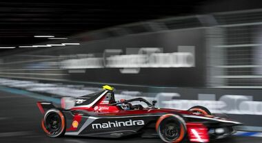 FE, de Vries (Mahindra) con il miglior crono delle seconde libere. Poi la Jaguar di Evans e la Cupra di Ticktum