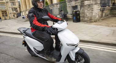 Honda CUV e: lo scooter elettrico perfetto per l'ambiente urbano