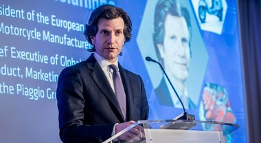 Piaggio, utile semestre a 30 milioni (-42%), 4 cents acconto dividendo. Colaninno: «Scenario non semplice e sfidante»