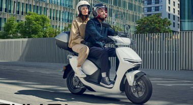 CUV e: la Honda si elettrizza. I motori zero emission sbarcano anche nelle due ruote