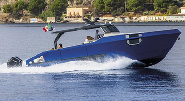 Aicon 50 torna a Cannes con una versione rinnovata dell’Audace 50: dettagli esterni aggiornati e interni ridisegnati