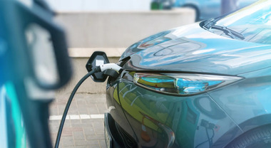 Auto elettriche, bonus al via: fino 11 mila euro di incentivi per l'acquisto. Ecco tutti i dettagli