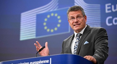 Ue, “lavoriamo con Usa verso riconoscimento standard auto e semplificazione”