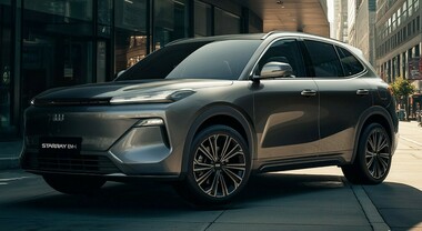 ​Geely con Starray EM-i Super Hybrid si prende la scena del Salone di Torino