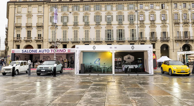 Renault R4 E Tech, la nuova icona senza tempo in mostra al salone Auto di Torino