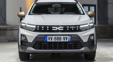 Dacia Jogger si aggiorna, ecco svelato il restyling