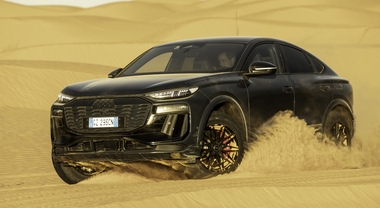 Audi SQ6 Sportback e-tron tra le dune del Sahara tunisino