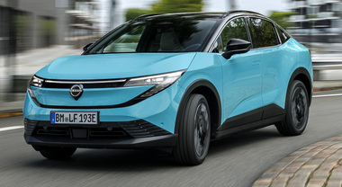 Nissan Leaf: arriva la terza generazione con un design rinnovato, più tecnologia e oltre 620 km di autonomia