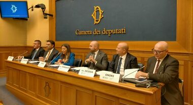 Sicurezza dei bambini in auto, Unasca porta tutti in autoscuola