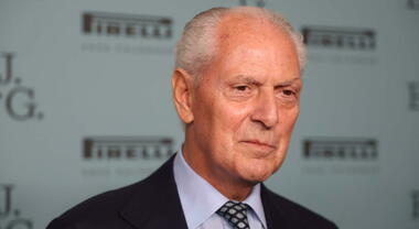 Pirelli, Tronchetti: «Obiettivo superare questa fase. Se industria auto rallenta problema anche per noi». Urso: «Centro d'eccellenza»