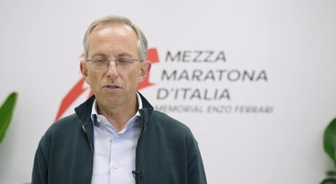 Ferrari, l'ad Vigna presenta a Maranello l'edizione 2026 della Mezza Maratona d’Italia: un viaggio di 21 km nella leggenda
