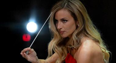 Ông Venezi cho biết, việc đọc tuyên bố phản đối việc bổ nhiệm ông đã bị tạm dừng trước các buổi hòa nhạc tại nhà hát Fenice.