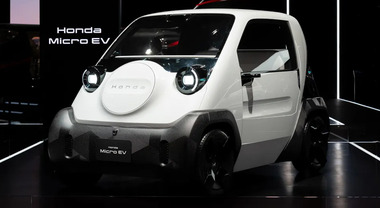 Honda Micro EV, un quadriciclo pronto anche per l’Europa con lo stile delle elettriche più avanzate
