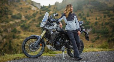 T.ur a Eicma 2025 guarda già alla stagione estiva, presentando in anteprima le giacche Elba EVO e Siena